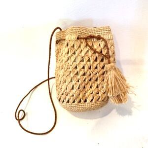 Mar Y Sol Odette Raffia Straw Bucket Crossbody Bag with Tassel Canvas Lined
